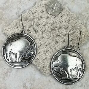 Silver Buffalo Western Concho Disc Medallion Dangle Earrings
